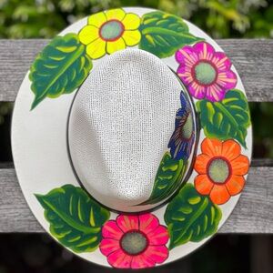 🆕 Hand-Painted Artisan Panama Hat Made in Mexico – Floral Design